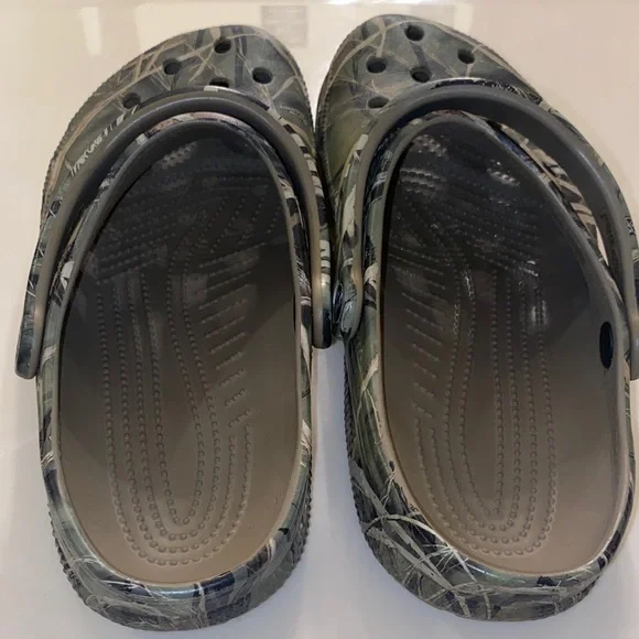 Camouflage Crocs - Picture 3 of 9